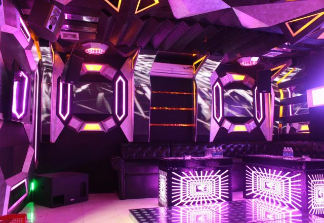Không gian Karaoke Mansion phong cách tân cổ điển tại 45 Lê Ngọc Hân, Hai Bà Trưng, Hà Nội