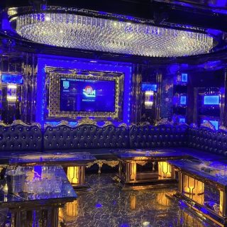 Không gian phòng hát tại Karaoke Hoàng Gia, Nguyễn Khang, Cầu Giấy