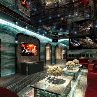 Phòng hát rộng nhiều chỗ ngồi tại Karaoke Eiffel, Nam Đồng, Đống Đa