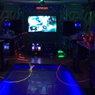 Phòng hát cho nhóm khách tại Karaoke Genesis, Yên Hòa, Cầu Giấy