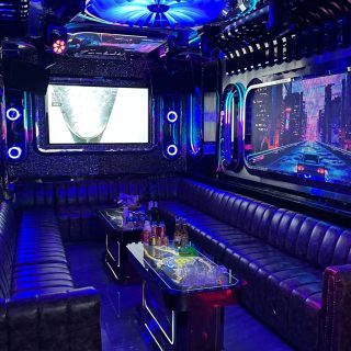 Hệ đèn LED trong phòng hát tại Karaoke Melia KTV, Cầu Giấy Hà Nội