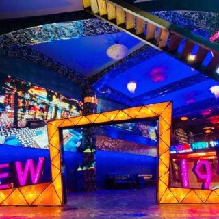 Nội thất phòng hát tông vàng gold, karaoke Cầu Giấy, Hà Nội