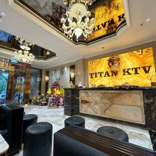 Phòng karaoke sức chứa nhóm đông tại Titan KTV, Tây Hồ, Hà Nội