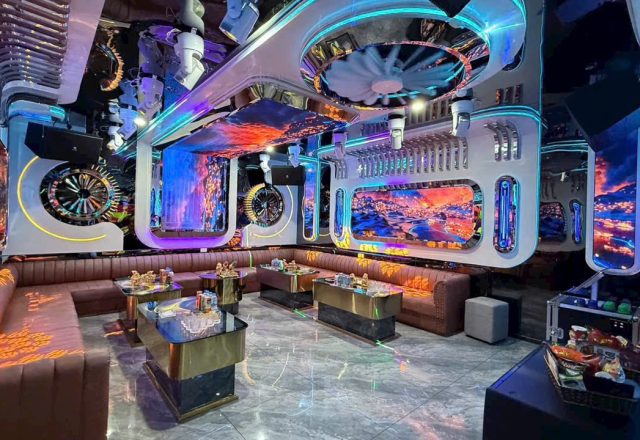 Hát hò không lo hết phòng, tìm ngay karaoke gần đây