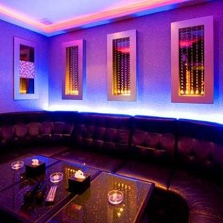 Không gian nội thất phòng hát tại Karaoke Zone 9, Nhân Chính, Thanh Xuân