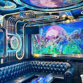 Không gian phòng hát phong cách tân cổ điển tại Karaoke Lucky KTV, số 10 Hòa Mã, quận Hai Bà Trưng, Hà Nội