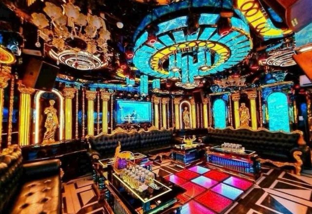 Phòng hát nhóm tại Karaoke A999, phố Nguyễn Hoàng, Nam Từ Liêm Hà Nội