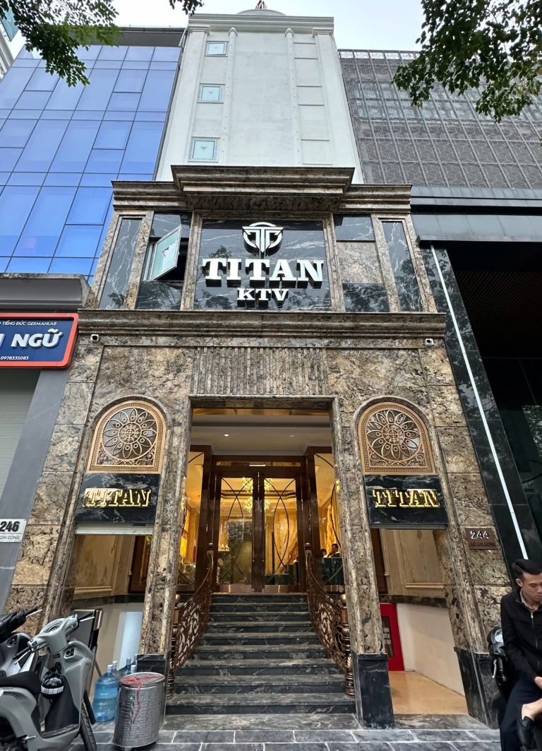 Phòng karaoke sức chứa nhóm đông tại Titan KTV, Tây Hồ, Hà Nội