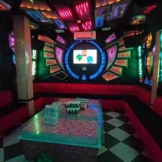 Hiệu ứng ánh sáng LED trong phòng hát Karaoke Pattaya, Thanh Xuân, Hà Nội